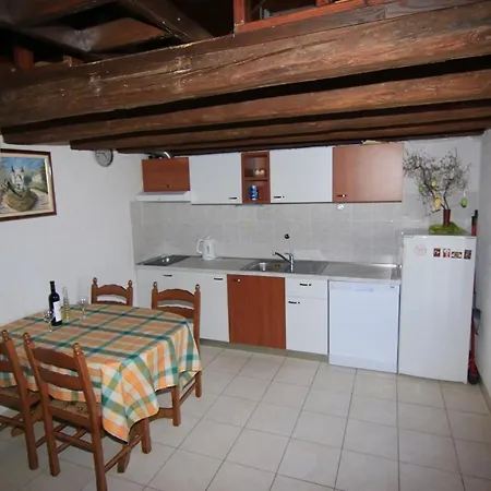 House With A Parking Space Bol, Brac - 2894